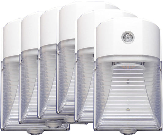 LED Wall Pack with Photocell, Canada - 18W. 4000K White 2000Lm. cETL